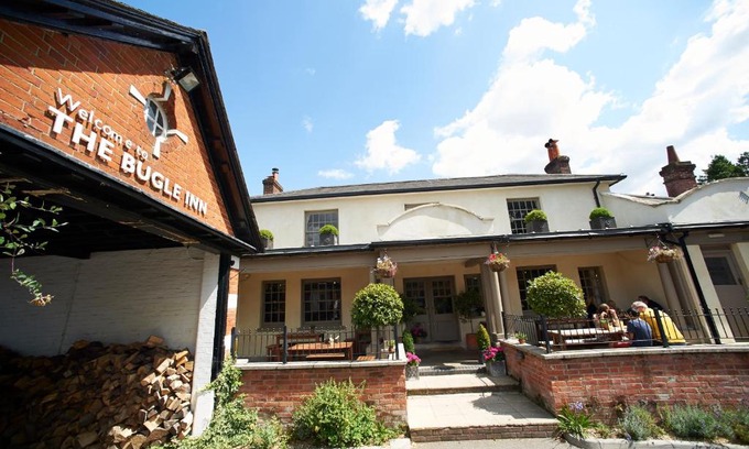 Twyford Bed & Breakfast | The Bugle Inn Twyford