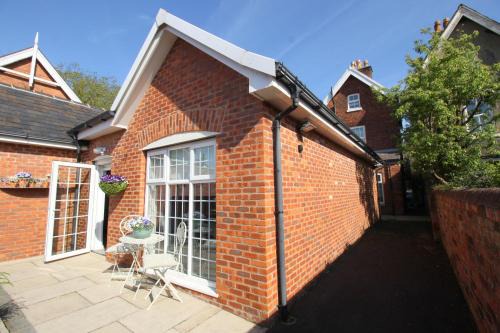 Lytham St. Anne's Apartment | The Bungalow and Studio Apartments