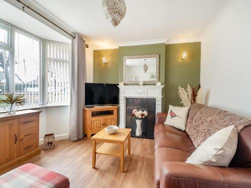 Rhyl House | The Bungalow