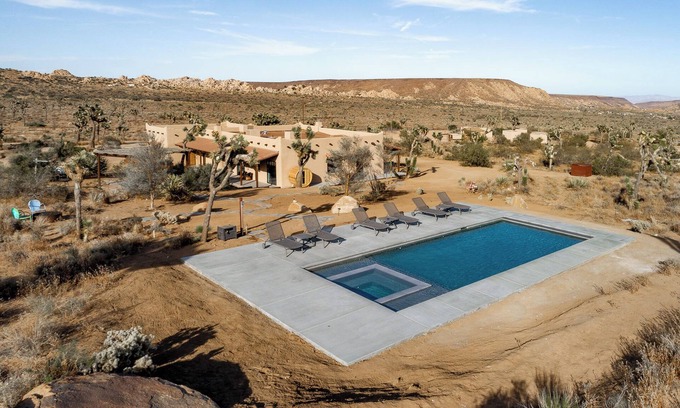 Pioneertown House | The Bust'n B Ranch - Saltwater Pool and Spa - Views - Sauna - Pioneertown