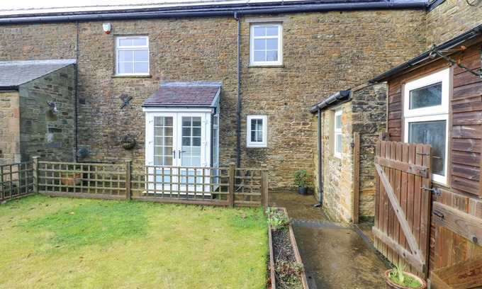 Eastgate Cottage | THE BYRE, family friendly, with a garden in Allendale