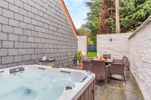 Launceston House | The Byre - Home Farm