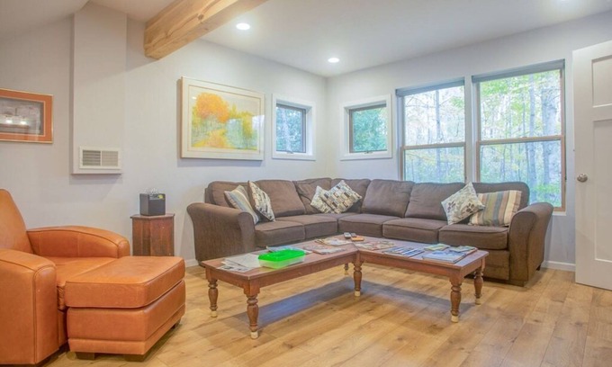 Egg Harbor Cabin | The Cabin @ Plum Bottom *Voted Best of Door County