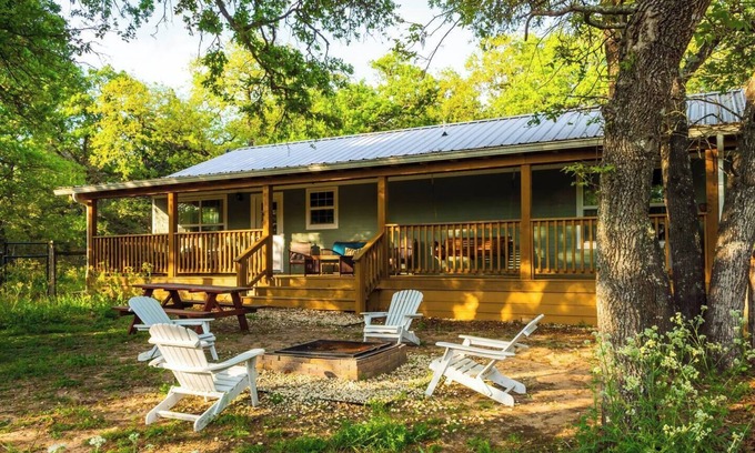 Paige House | The Cactus House, A Serene Pet-Friendly Home in the 42 Acre Lost Pines Shire