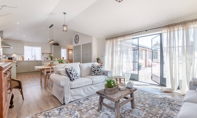 Shipston on Stour House | The Calf Pens-Honington
