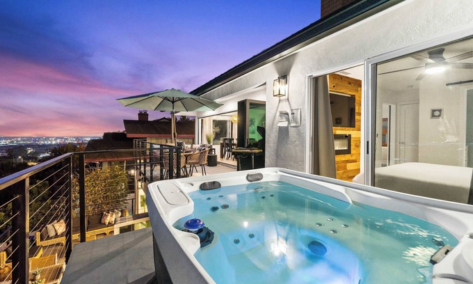 Mission Hills House | The California - Indulge in San Diego luxury