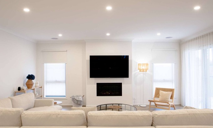 Capel Sound House | The Capel - 4 Bedroom Luxury House with Pool - 4pm check out on Sundays*