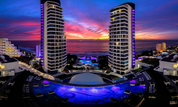 Umhlanga Hotel | The Capital Pearls