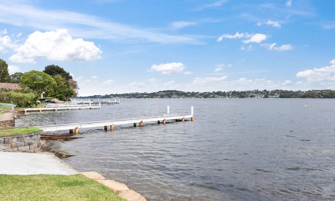 Coal Point House | The Captains Cottage