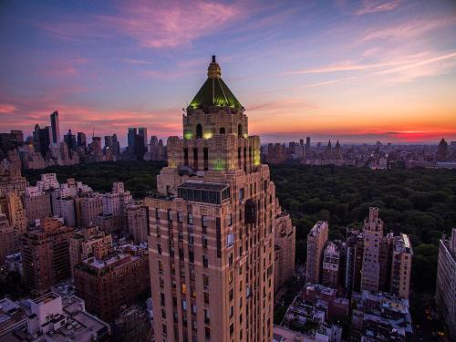 Uptown Hotel | The Carlyle, A Rosewood Hotel