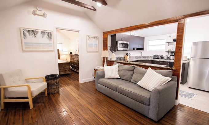 Meadows Condo | The Caroline Suite | 1 bed, 1 bath condo w/shared pool