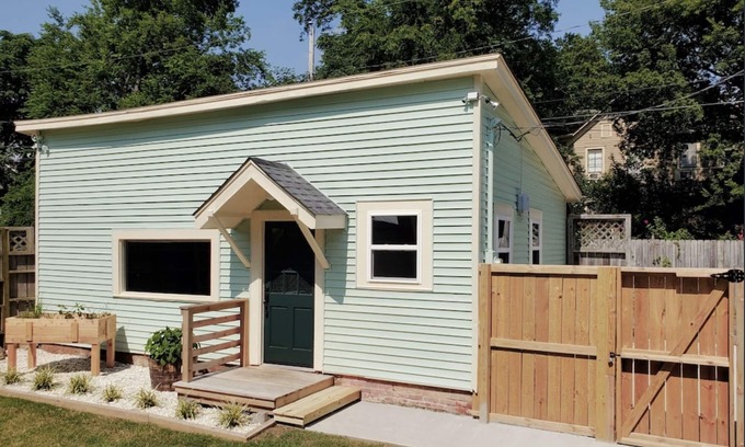 Downtown Little Rock House | The Carriage House in SoMa
