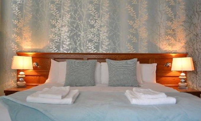 Richmond Bed & Breakfast | The Castle Tavern
