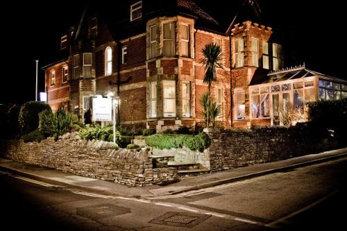 Swanage Bed & Breakfast | The Castleton