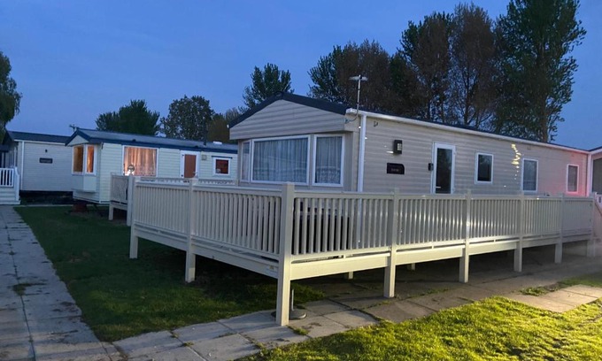 Skegness House | The Cedar lake Southview Skegness