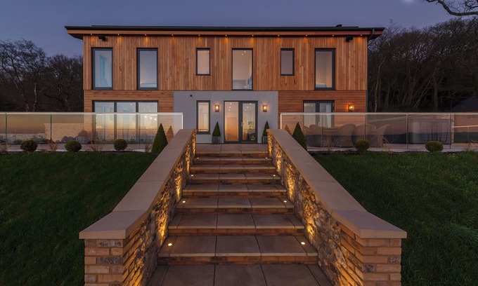 Cullompton House | The Cedars