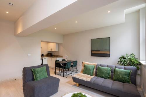 Leeds Apartment | The Central Centenary, Leeds City Centre Apartments
