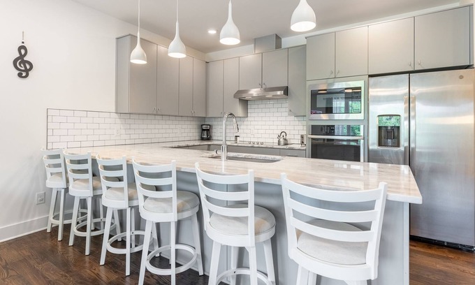 Hermitage House | The Central Melody - Brand New Condo with Park View