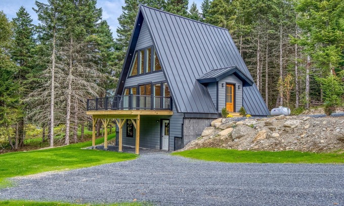 Rangeley House | The Chalet - A Frame in the Overlook, close to Saddleback!