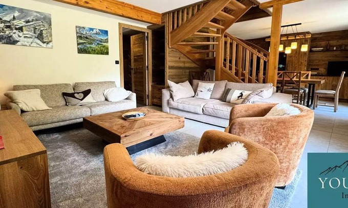 Saint-Sorlin-d'Arves Ski Chalet | The Chalets of the Arvan - 4AB- Superb renovated chalet for 10 people