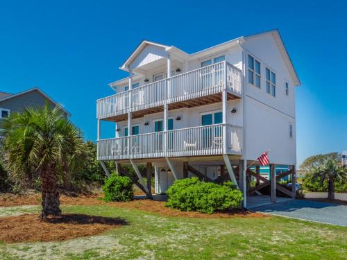 Topsail Beach House | The Channel Marker