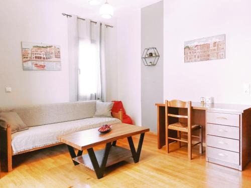 Atsipopoulo Apartment | The Charming Abode