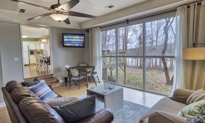 Lavonia House | The Cheda Hideaway - The Best Summer Fun on Hartwell!