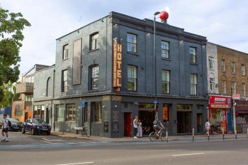 Mile End House | The Cherry Rooms