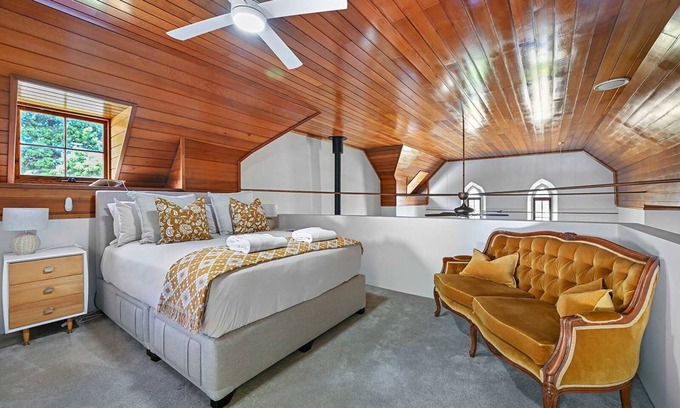 Central Tablelands House | The Church Retreat - 1875 Bluestone Church