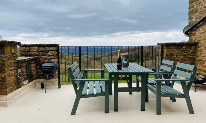 Monmouth Apartment | The Cider House Holiday Cottage
