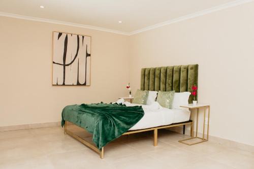 Cape Town City Centre Apartment | The City Club On Plein