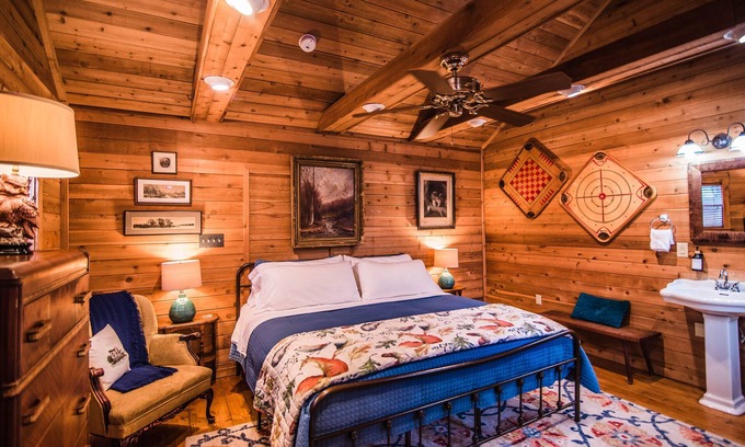 Rocky Mount Bed & Breakfast | The Claiborne Bed and Breakfast