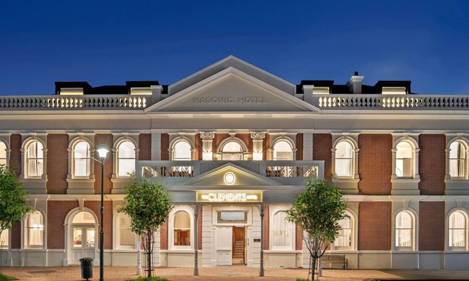 Cambridge Hotel | The Clements Hotel