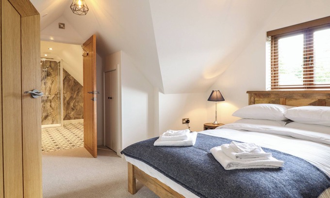 Montgomery Cottage | The Clockhouse
