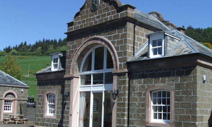Perth Cottage | THE CLOCKTOWER, pet friendly, character holiday cottage in Perth