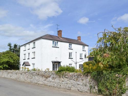 Craven Arms House | The Coach House