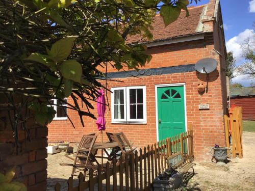 Falkenham House | The Coach House