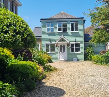 Deal House | The Coach House- Stunning Detached Coastal home, with one car parking space, by Historic Deal Castle