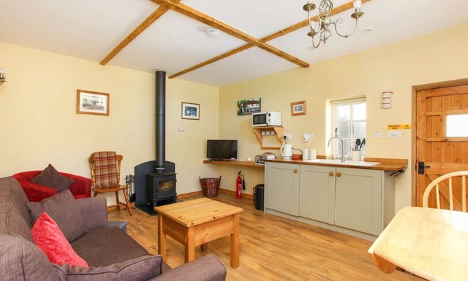 Patrixbourne Cottage | The Coach House, The Haywain, Bramling, Canterbury