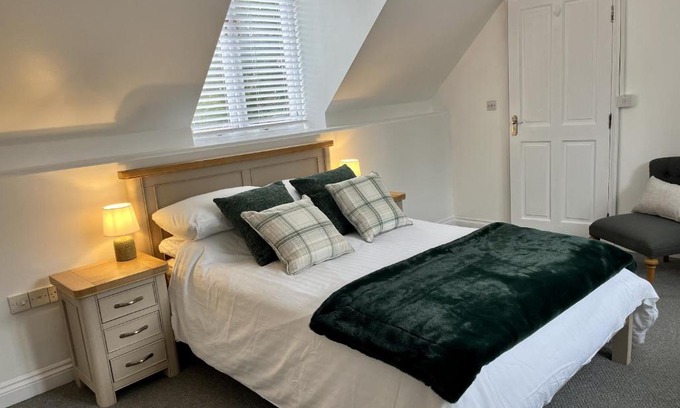 St Austell House | The Coach House - with hot tub