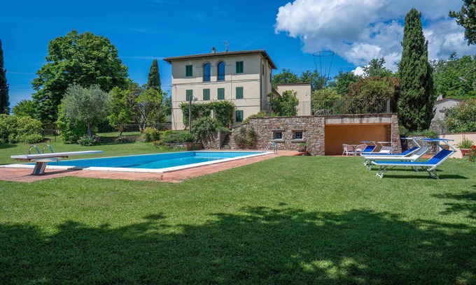 Pistoia Villa | The Collector’s Villa with pool in Pistoia