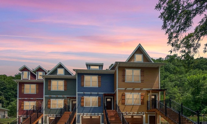 La Crosse House | The comforts of home, while you work