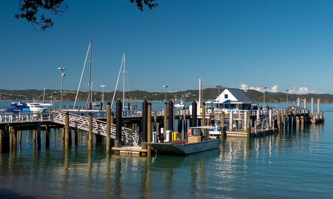 Russell Hotel | The Commodores Lodge