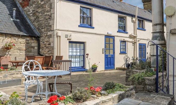Swanage Cottage | The Compass
