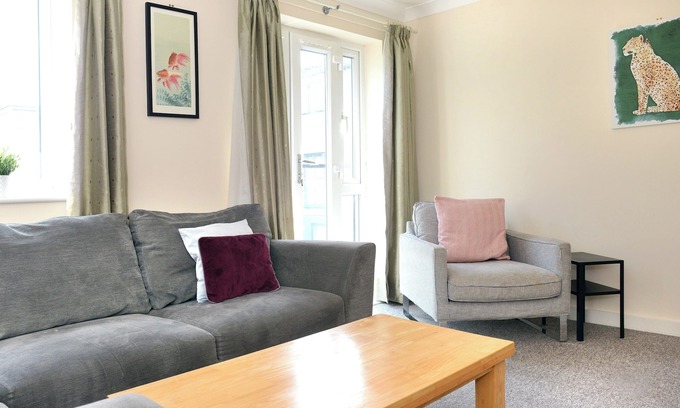 Southampton City Centre Cottage | The Compass - UK41901