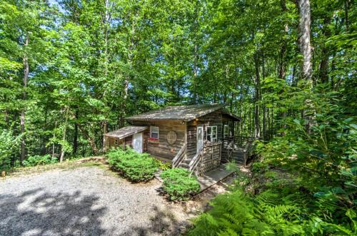 Stecoah House | The Coop Robbinsville Cabin with Screened Porch!