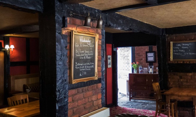 Leominster Hotel | The Corners Inn