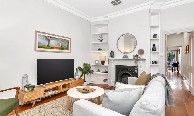 Adelaide Central Business District Cottage | The Cosy Corner Classic Haven with Modern Comforts