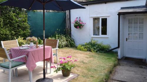 Bath Bed & Breakfast | The Cottage at Weston Lawn