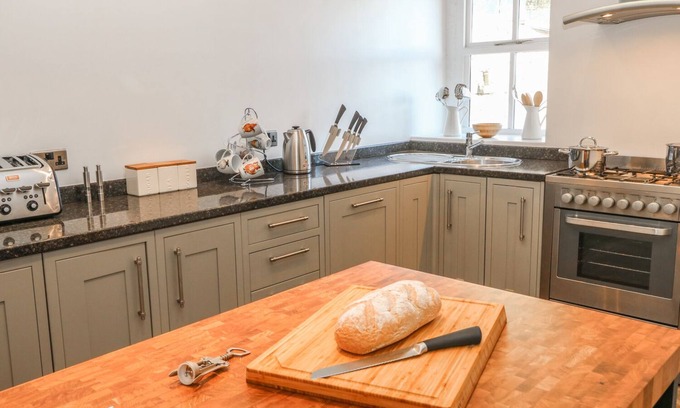 Sowerby Bridge Cottage | The Cottage, Beeston Hall